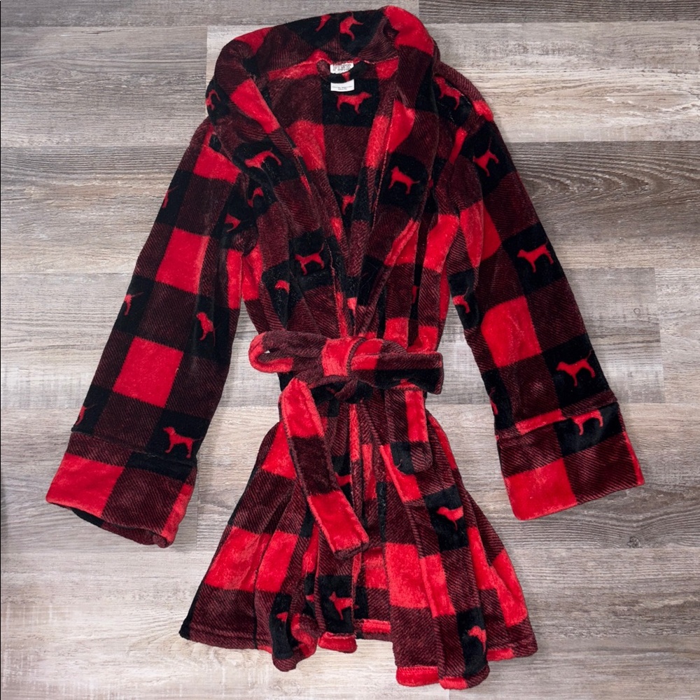 Pink Victorias Secret Robe - Picture 1 of 3